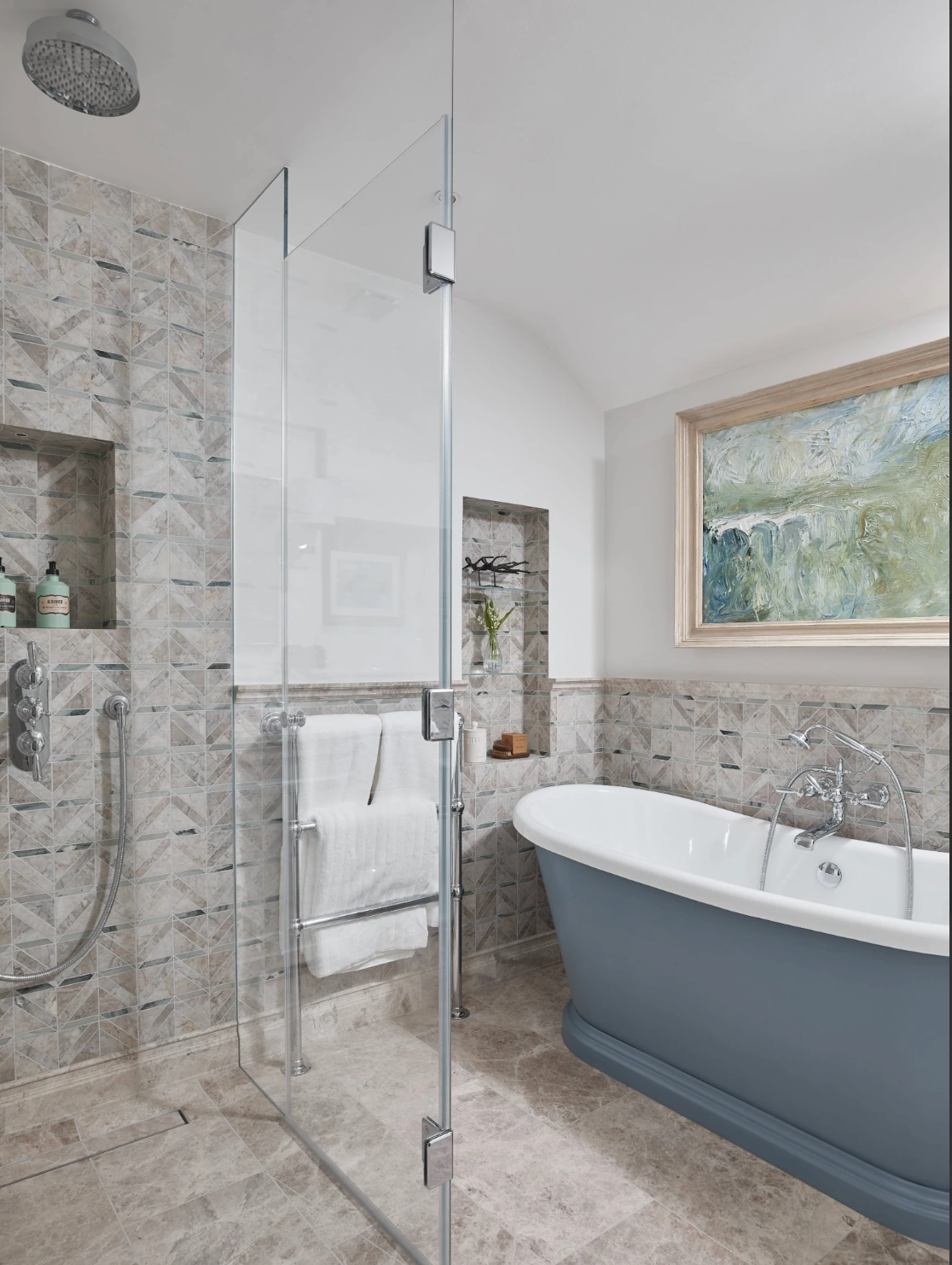 Queens Cottage bathroom